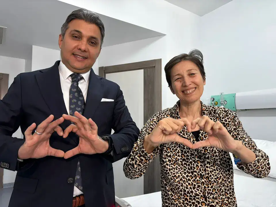 34 Kiloya Düşmüştü, Antalya'daki Operasyonla Hayata Döndü 2